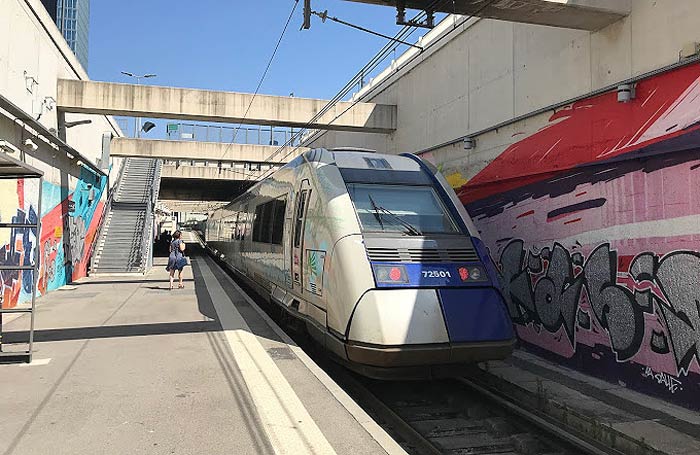 halte ferroviaire dans le quartier d’affaires Arenc-Euroméditerranée